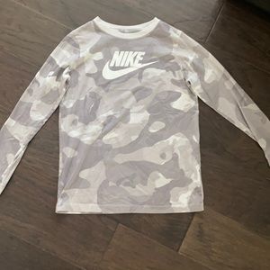 Boys Nike long sleeve shirt